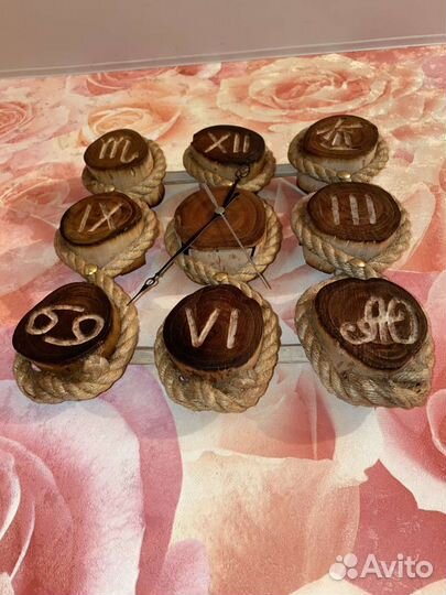 Деревянные часы из эвкалипта