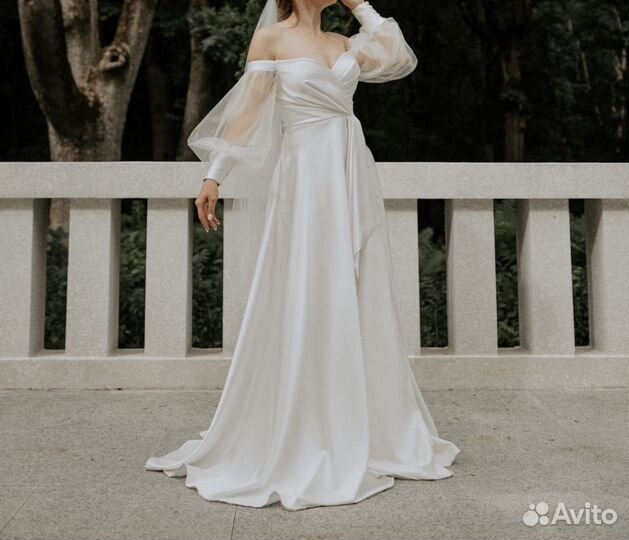 Свадебное платье