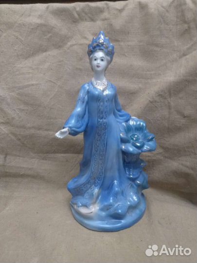 Статуэтка Хозяйка медной горы, Гжель