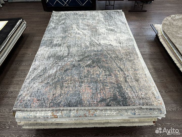 Ковер 1.6х2.3 новый