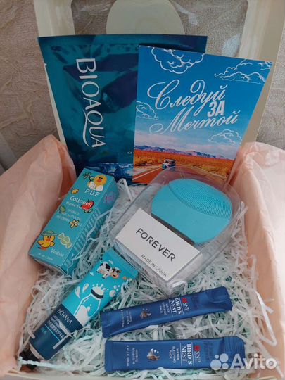 Подарочный набор уходовой косметики для девушки