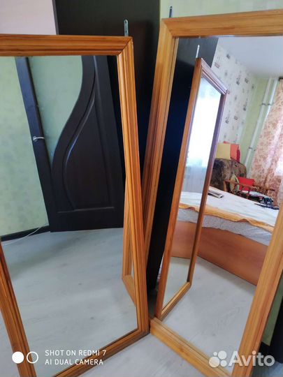 Зеркало настенное