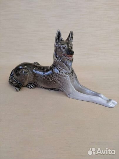 Фарфоровая статуэтка Овчарка лфз