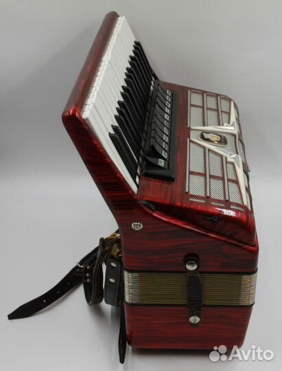 Аккордеон Weltmeister Amigo(к)