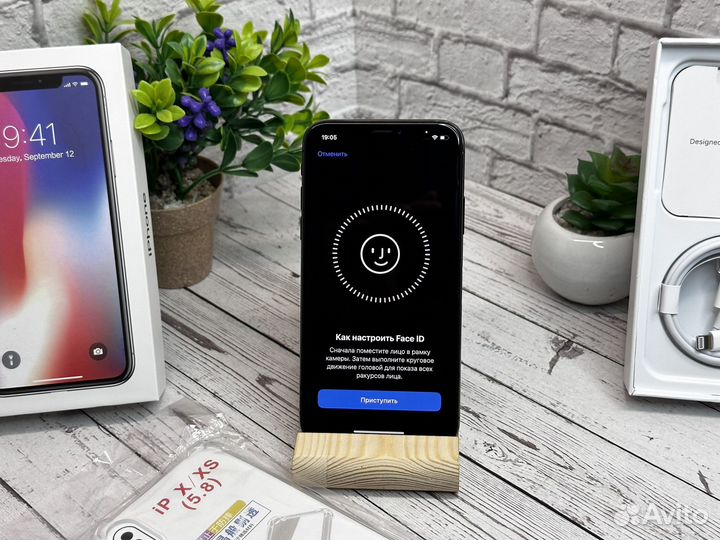 iPhone X, 256 ГБ