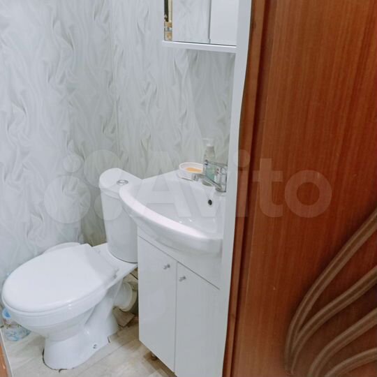 2-к. квартира, 64 м², 1/5 эт.