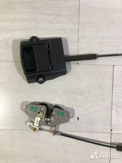 Замок заднего сиденья левый honda accord 8 2.4 ат