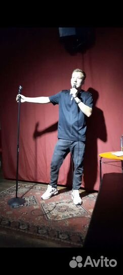 Автор шуток, сценариев