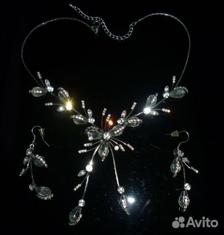 Набор бижутерии, колье и серьги