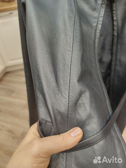 Кожаный пиджак женский 42