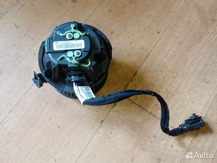 Моторчик отопителя рено логан1. сандеро 1