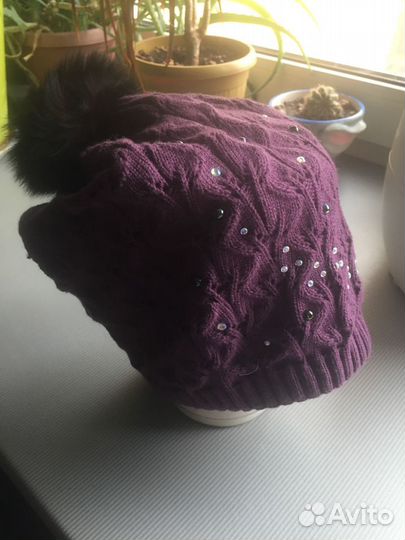 Шапочка вязаная с помпоном