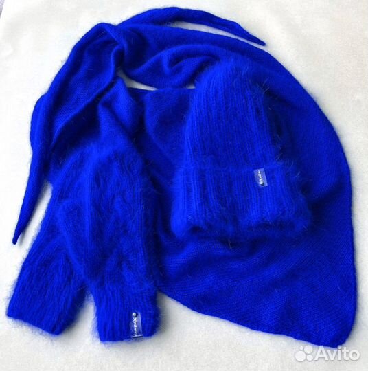 Шапка вязаная, варежки, косынка