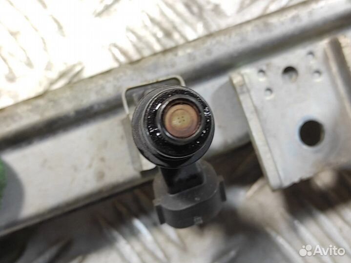 Форсунка двигателя Nissan Almera Classic