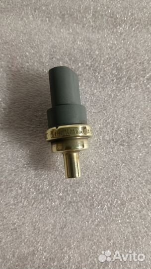 Датчик температуры 06A919501A VAG