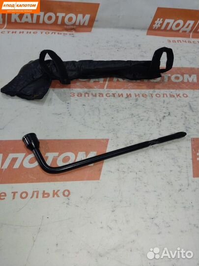 Ключ балонный Chevrolet Captiva 2010