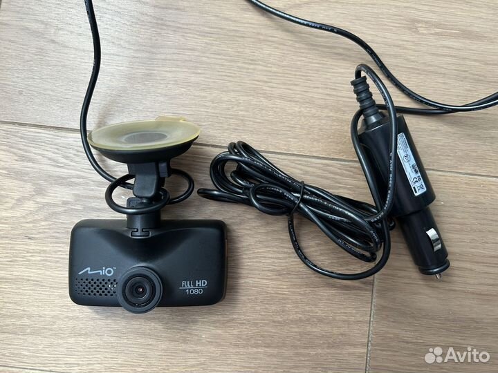 Видеорегистратор MIO mivue 626