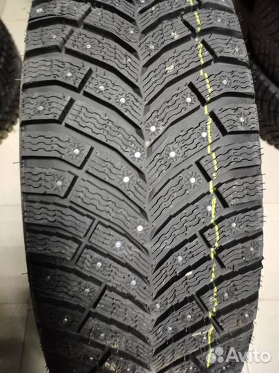 Michelin X-Ice North 4 245/40 R19