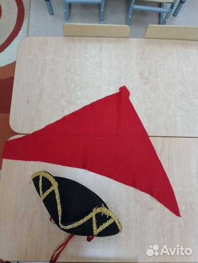 Пиратский платок и шляпа пирата