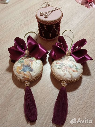 Медальоны на елку