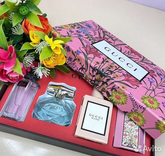 Парфюмерия Набор из четырех Женских ароматов Gucci