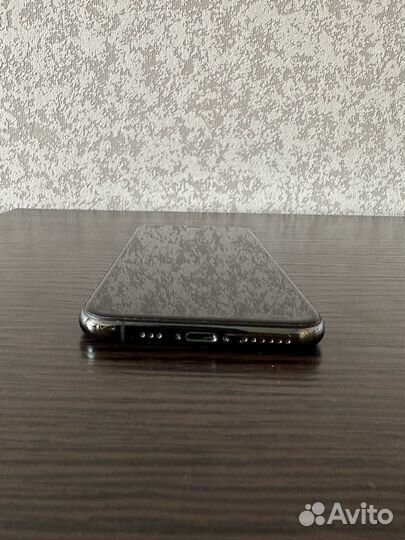 Телефон iPhone 11 pro 256 Gb