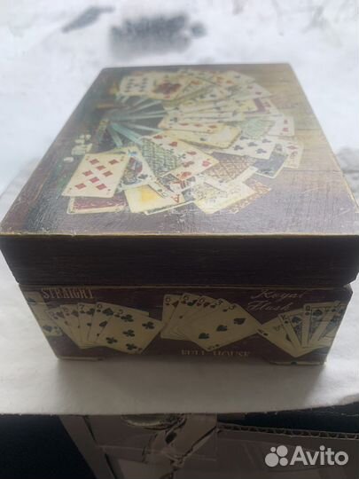 Шкатулка для хранения игральных карт