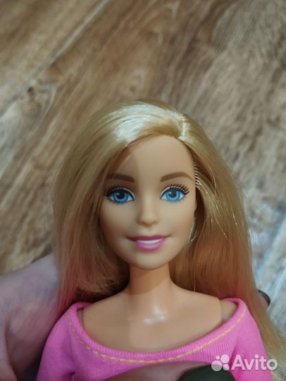 Торг Барби Barbie безграничные движения + одежда