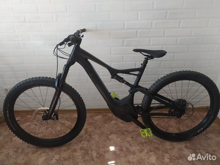 Turbo levo 2018 L size