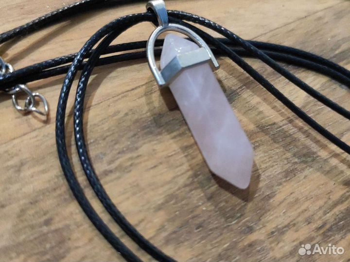 Кулон розовый кварц