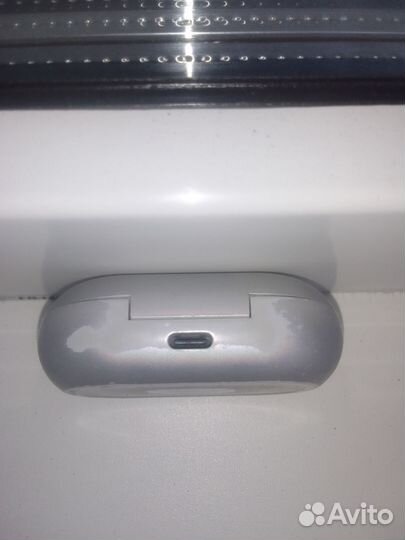 Зарядный кейс для беспроводных наушников Самсунг