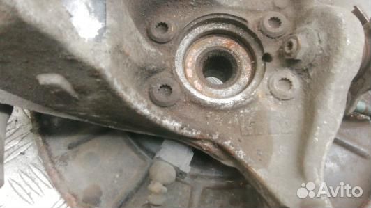 Ступица передняя левая volkswagen passat B6 (HVN06