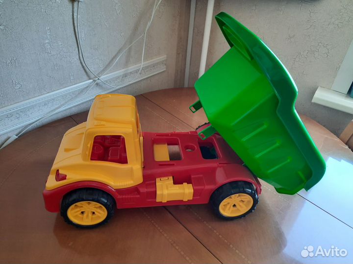 Детская машина
