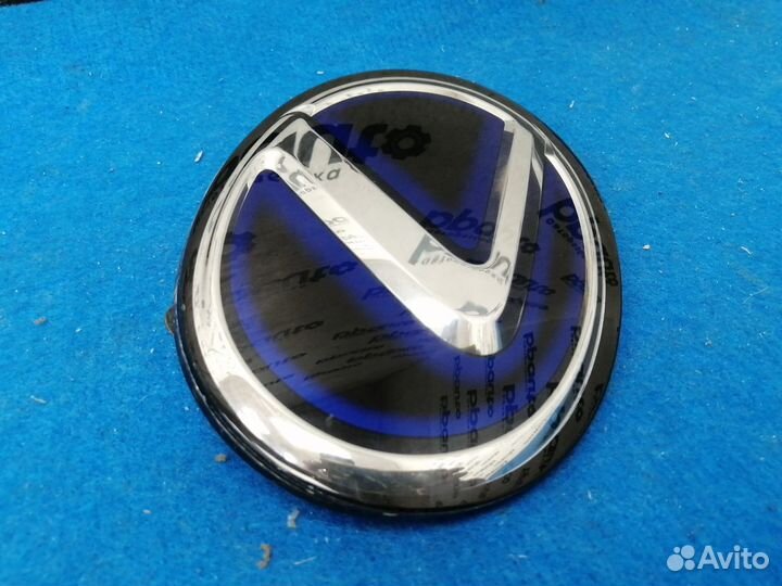 Эмблема решетки радиатора 90975-02117 90975-02117