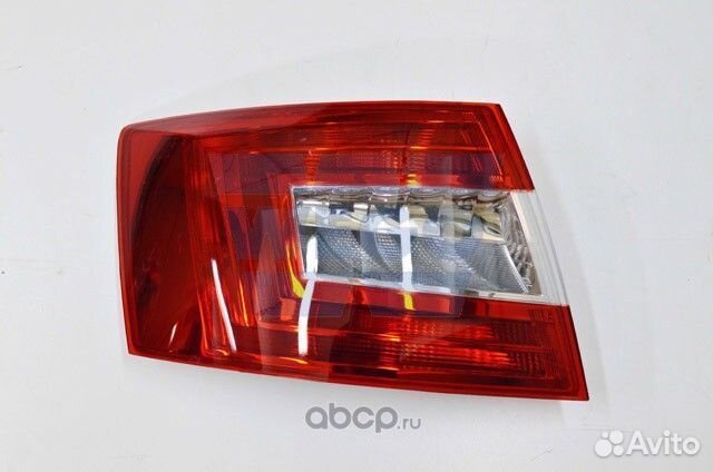 Фонарь задний левый Skoda Octavia A7