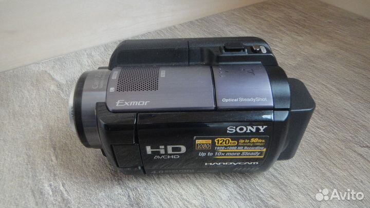 Видеокамера Sony Full HD 120 Gb