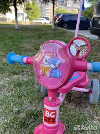 Детский велосипед с ручкой