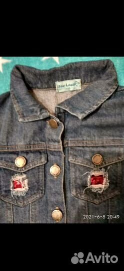 Безрукавка на девочку