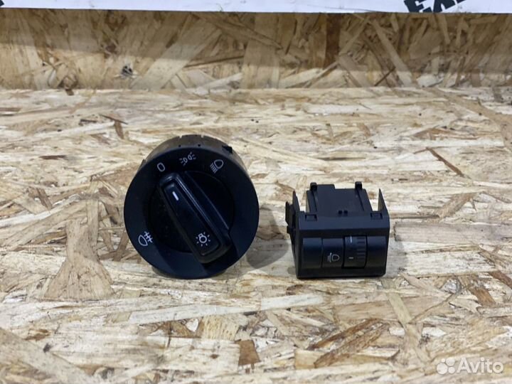 Переключатель света + корректора фар Octavia A7