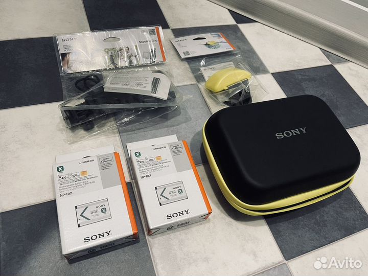 Аксессуары для экшен камеры Sony