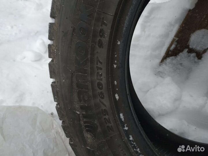 Hankook Winter I'Pike 225/60 R17