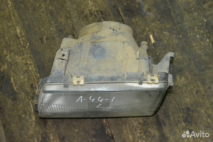 Audi 100 44 кузов с3 фара левая