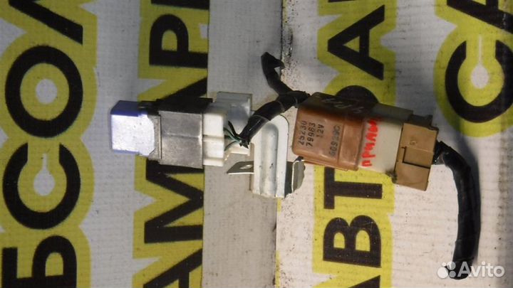 Реле Nissan Primera (P12) 2001-2008