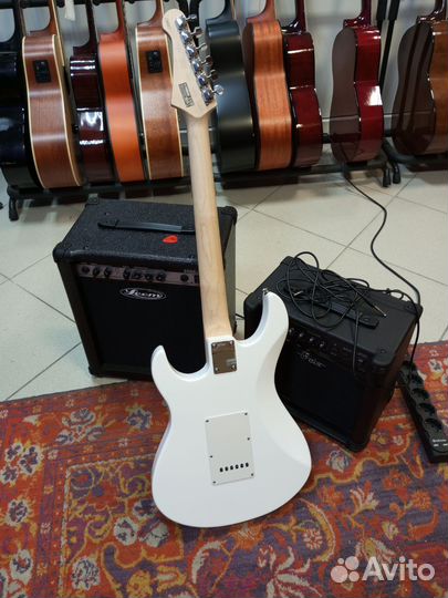 Электрогитара Yamaha pacifica 012