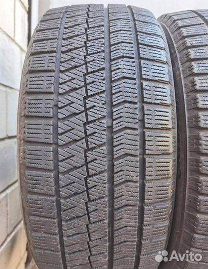 Bridgestone Blizzak VRX2 205/50 R17 99H