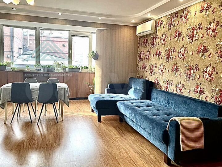 3-к. квартира, 108,5 м², 4/10 эт.