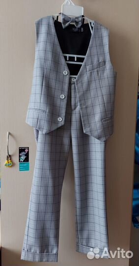 Костюм праздничный