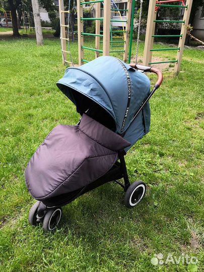 Детская коляска легкая