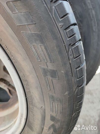 Bridgestone Dueler H/P Sport 215/65 R16