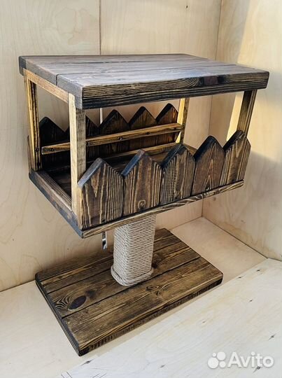 Домик для кошки с когтеточкой